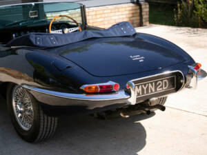 Immagine 9/45 di Jaguar E-Type 4.2 (1966)