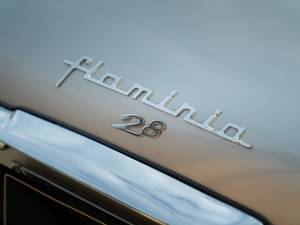 Bild 27/50 von Lancia Flaminia GT 2.8 3C Touring (1966)