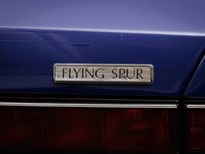 Image 18/47 of Rolls-Royce Flying Spur (1995)