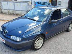 Immagine 1/25 di Alfa Romeo 146 - 1.4 T Spark (1997)