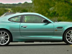 Image 12/50 de Aston Martin DB 7 Vantage (2000)