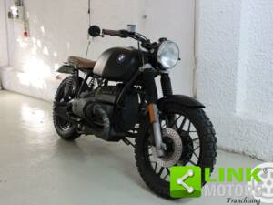 Image 1/10 de BMW DUMMY (1982)