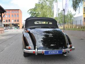 Bild 28/29 von Mercedes-Benz 220 Cabriolet A (1955)