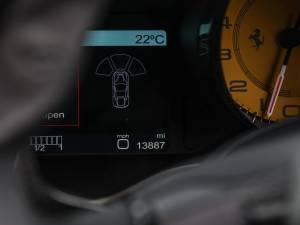 Image 11/18 of Ferrari F12berlinetta (2014)