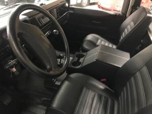 Bild 8/10 von Land Rover Defender 110 300Tdi (1998)