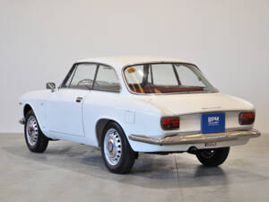 Immagine 17/30 di Alfa Romeo Giulia 1600 Sprint GT (1964)