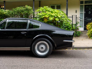 Afbeelding 11/28 van Aston Martin V8 Vantage X-Pack (1988)