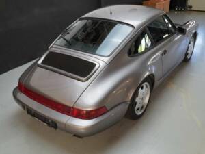 Immagine 38/50 di Porsche 911 Carrera 4 (1989)