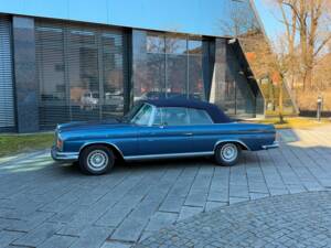 Image 12/13 of Mercedes-Benz 280 SE 3,5 (1970)