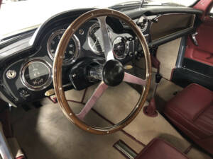 Image 23/27 of Aston Martin DB 2&#x2F;4 Mk III (1958)