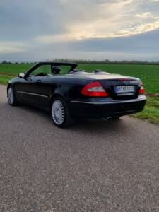 Imagen 31/31 de Mercedes-Benz CLK 200 K (2006)