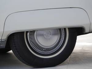 Image 10/15 of Cadillac Fleetwood Eldorado Convertible (1971)