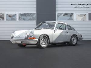 Immagine 2/38 di Porsche 911 2.0 (1965)