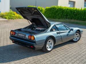 Image 14/36 de Ferrari 328 GTB (1986)