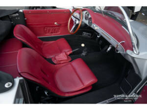 Image 25/28 of Porsche 356 B 1600 Super 90 (1970)