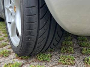 Image 40/49 of Porsche Boxster (1998)