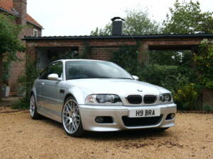 Image 30/33 of BMW M3 (2002)