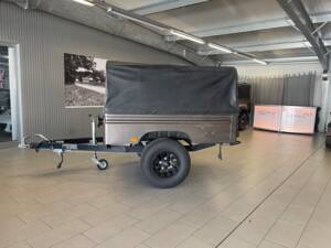 Image 3/25 of Land Rover Defender 110 (2013)