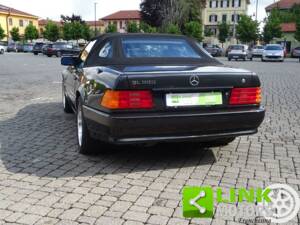 Image 7/10 de Mercedes-Benz SL 600 (1993)