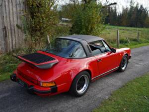 Imagen 3/20 de Porsche 911 Carrera 3.2 (1988)