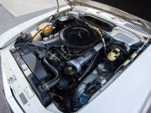 Imagen 24/39 de Mercedes-Benz 350 SLC (1972)