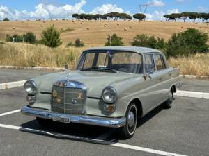 Afbeelding 5/7 van Mercedes-Benz 190 c (1963)