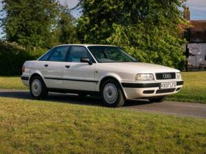 Bild 1/50 von Audi 80 - 2.0 E (1993)