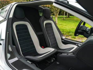 Bild 19/99 von Volkswagen XL1 (2015)