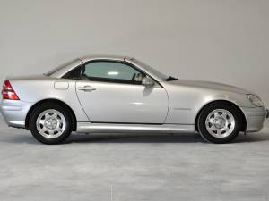 Afbeelding 28/50 van Mercedes-Benz SLK 200 Kompressor (2000)