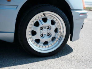 Image 32/50 of Peugeot 205 GTi 1.9 (1990)