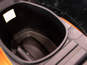 Image 20/28 of Piaggio DUMMY (1998)