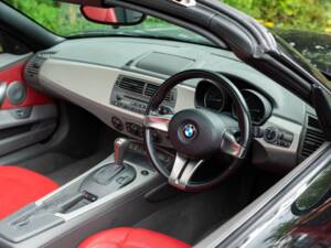 Image 23/34 of BMW Z4 3.0i (2003)