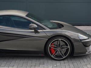 Afbeelding 24/50 van McLaren 570S (2016)