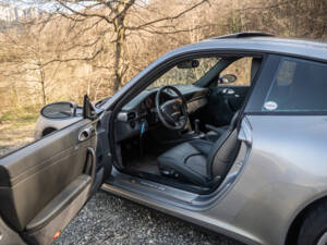Image 54/82 of Porsche 911 Carrera 4S (WLS) (2006)