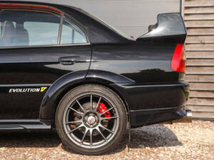 Image 33/50 of Mitsubishi Lancer Evolution V (1998)