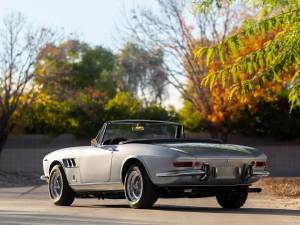 Afbeelding 4/50 van Ferrari 330 GTS (1968)