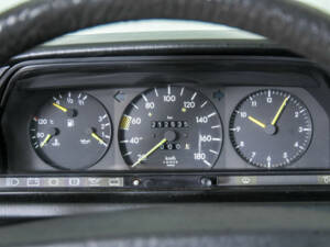 Bild 19/50 von Mercedes-Benz 190 D (1986)