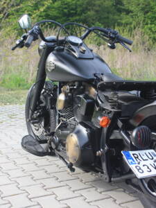 Image 28/33 of Harley-Davidson DUMMY (2004)