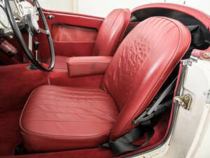 Image 23/50 of MG MGA 1500 (1957)