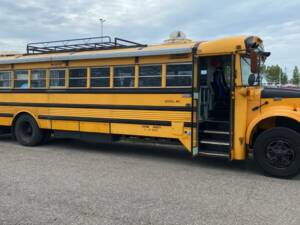 Image 4/11 of Navistar International 3800 Thomas School Bus (1997)