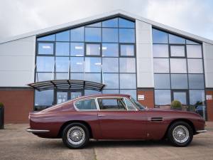 Image 1/14 of Aston Martin DB 6 (1968)