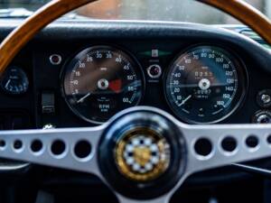 Bild 31/50 von Jaguar E-Type (2+2) (1969)