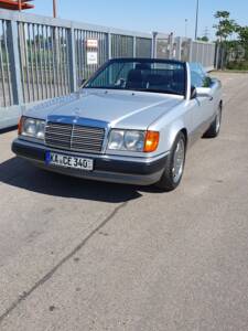 Imagen 8/94 de Mercedes-Benz 300 CE-24 3.4 AMG (1992)