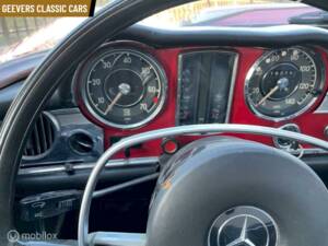 Image 11/17 of Mercedes-Benz 280 SL (1968)