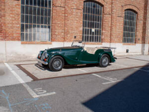 Image 2/17 of Morgan 4&#x2F;4 1600 (1984)