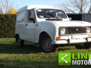 Image 5/10 of Renault R 4 F4 (1982)