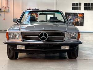 Imagen 8/52 de Mercedes-Benz 500 SL (1984)