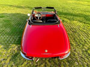 Image 21/28 of Alfa Romeo 1750 Spider Veloce (1968)