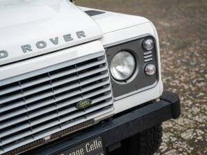 Image 4/50 of Land Rover Defender 90 (2008)