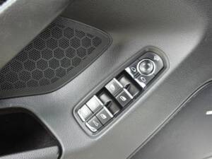 Image 50/98 of Porsche Panamera S (2010)